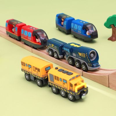 Battery Operated Locomotive Train Set Powerful Engine Bullet Electric Train Car Toys Fit for Biro Wooden Railway Track Kids Gift