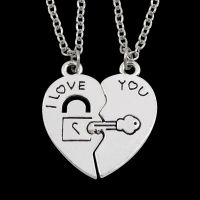 Small Pendant Necklace Chain Gifts Lovers Free Shipping Items Key Vintage Heart shaped Splicing Hollow Out Men and Women Lock