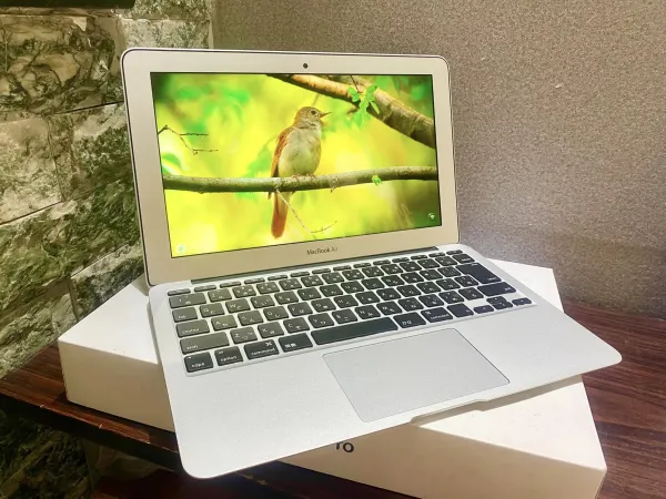 thumbnail Macbook Air 2015 Core i5 Ram 4gb SSD 128gb Pin 4h