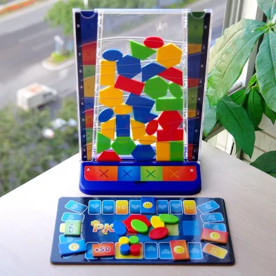 ปริศนาเรขาคณิตใหม่ของเล่นทางปัญญาแบบโต้ตอบสำหรับผู้ปกครองและเด็ก Tetris การฝึกความคิดผู้เล่นหลายคนท้าทายเกมประกอบ