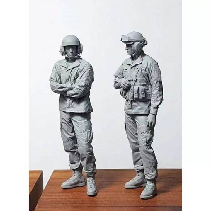 2pcs-unpainted-fighter-pilot-resin-figure-135-scale-model-kit-resin-colorless-self-assembled-toy-lw-46