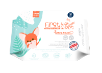 ผ้าเช็ดทำความสะอาดแบบเปียก K-MOM First Wet Wipes Hand &amp; Mouth ขนาด 20 แผ่น จำนวน 1 ห่อ สูตรสำหรับมือและปาก ไม่มีแอลกอฮอล์ ไม่มีน้ำหอม