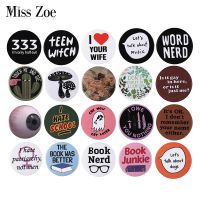 【YF】 30Styles Fun Book Tinplate Pins I Hate School Brooch Lapel Badges Cartoon Jewelry Gift for Kids Friends