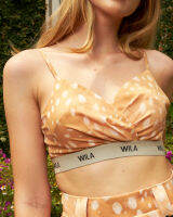 Wila-Deerest Bustier เสื้อคร็อปสั้นสไตล์สปอร์ตบราเก๋หวานทะมัดทะแมง ด้านหน้าเดรปจับจีป ช่วงล่างประดับสายยางยืดใหญ่ทอลาย WILA ด้านหลังรูดสม็อกละเอียดยืดหยุ่นกระชับ สายไหล่เล็กปรับความยาวได้ดีงาม ผ้าสัมผัสดีพิมพ์ลายหนังกวางทั้งตัว ทันสมัย อกมีฟองน้ำในตัวไม่โ