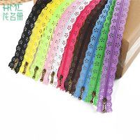 High Quality 20/25/35cm 3# Random Mixed Color Zippers Lace Nylon Finish Zipper for Sewing Handcraft DIY Accessories 10pcs/lot Door Hardware Locks Fabr