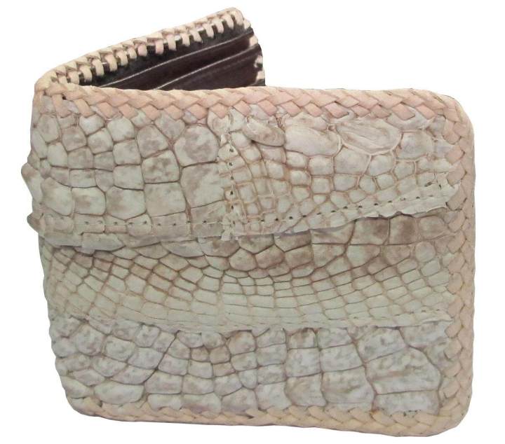 wallet-crocodile-สวยงาม-ทนทาน-กระเป๋าหนังเป็นหนังจรเข้แท้100-ทนทานใช้คุ้มค่า-หนังต่อเย็บขอบ-สีขาวสดใส่