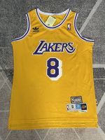 Kobe No. 8เสื้อแข่งสีเหลืองรุ่นแชมเปี้ยนลีกเกอร์ปักลายแนวย้อนยุคชุดบาสเก็ตบอลสำหรับทั้งหญิงและชายเสื้อกล้ามลำลองกีฬา