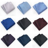 ผู้ชายคลาสสิก Polka Dots ผ้าเช็ดหน้างานแต่งงานธุรกิจ Pocket Square Hanky