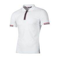 The new leisure contracted stripe T-shirt man zipper stitching short sleeve