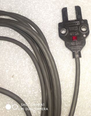 OMRON   EE-SX870 2M  Photomicrosensor with Slim Cable (Non-modulated   .  (มือสองสภาพ 80%)