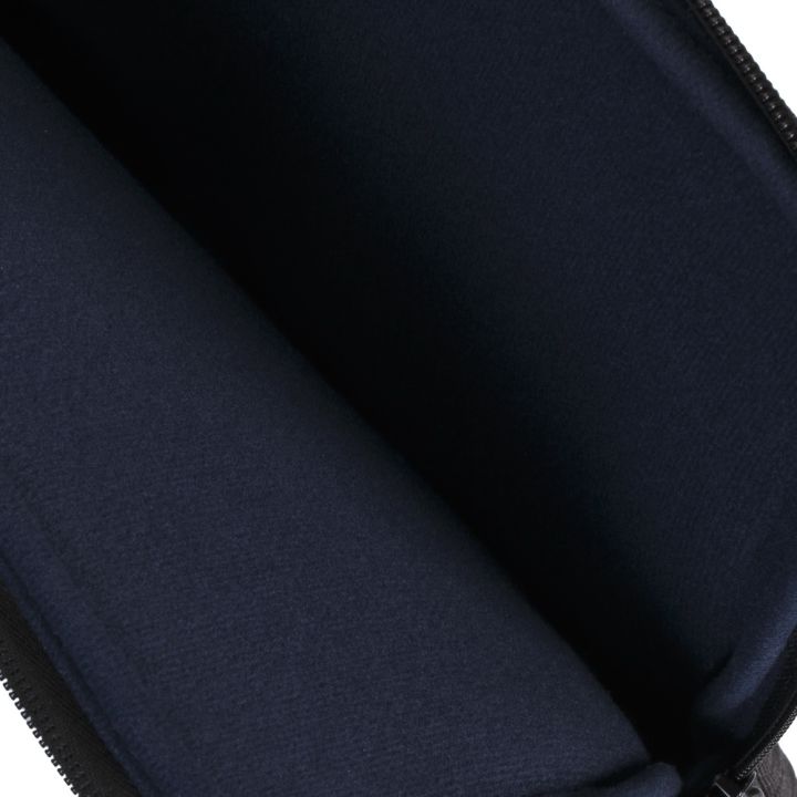 rivacase-กระเป๋าใส่โน้ตบุ๊ค-macbook-pro-ultrabook-สีดำ-7704