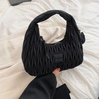 Fashion Womans Satchel Bag Pleated Designer Women Bags 2023 Trend Embroidered Thread Crescent Bags For Women Luxury Handbags