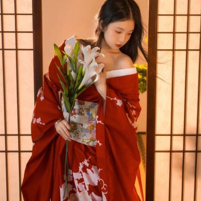 【มาใหม่】เซ็กซี่ผู้หญิงสาวญี่ปุ่นกิโมโนแบบดั้งเดิมกับโอบิสีแดงดอกไม้พิมพ์แขนยาวยูกาตะคอสเพลย์การแสดงบนเวทีชุด