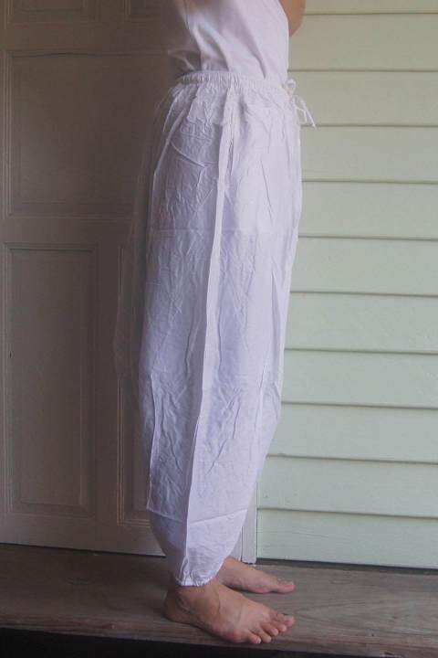 asian-pants-white-rayon-smock-กางเกงทรงแม้วภูเข-สมอค-ใส่สบาย-ผ้าเรยอน-สีขาวสดใส-เท่-แนวหน้า-ฟรีไซร