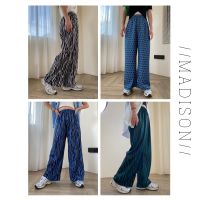 Front Nine : Madison Trousers กางเกงขาตรงลายปริ้นท์ เอวยางยืด