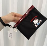 New guinness confirmed ins hand carry mobile phone package masks to receive zero wallet Korean cosmetic bag envelope bag pure color black