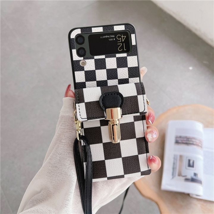 cold-noodles-girl-crossbody-long-belt-chain-checkerboard-purse-phone-case-for-samsung-galaxy-z-flip-4-3-5g-gird-pattern-leather-wallet-cover