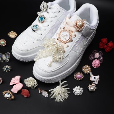 1PCS Shoe Charms for Sneakers Shoelaces Clips Buckle Decorations Rhinestones Pearl Gem Casual Flower Fashion Shoes Accessories