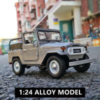 1:24โตโยต้าโมเดลรถคลาสสิกรถโลหะผสม FJ40 Diecasts ของเล่นโลหะรถออฟโรดของขวัญสำหรับเด็กสะสมแบบจำลองรถ