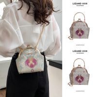 Summer new Chinese national style with cheongsam bag ladies 2023 new Messenger retro portable clip chain bag 【BYUE】