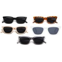 Fashion Rectangle Sunglasses Small Frame Cats Eye Sunglasses For Summer X3T3