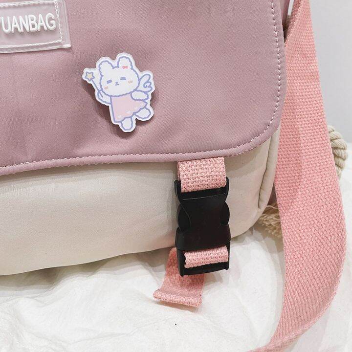 koreafashionshop-kr1637-d3กระเป๋าสะพายข้าง-ผ้าในล่อน-ใบใหญ่-ไม่มีตุ๊กตาแถม