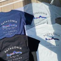 ✓ Patagonia Pata คนรักการตกปลาบินกับรอบคอหลวมชายและหญิงแฟชั่นโจ๊กแขนสั้นเสื้อยืด