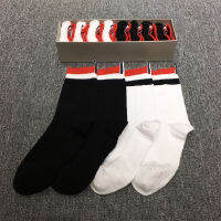 TB THOM Mens Socks Luxury nd RWB Stripes Middle Tube Socks Womens Casual Street Fashion Wholesale TB Stockings Ins 4 Pairs