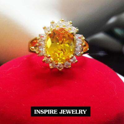 Inspire Jewelry ,แหวนพลอยบุษราคัมประดับด้วยเพชรCZ ฝังจิวเวลลี่แบบหนามเตย และล้อมเพชรรอบอีกชั้น งานสวย แบบร้านเพชร แบบร้านทอง ตัวเรือนหุ้มทองแท้ 24K พร้อมกล่องกำมะหยี่