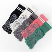 【YD】 New Cotton Warm Mid-tube Socks Five-toed Color Striped Non-slip Pilates