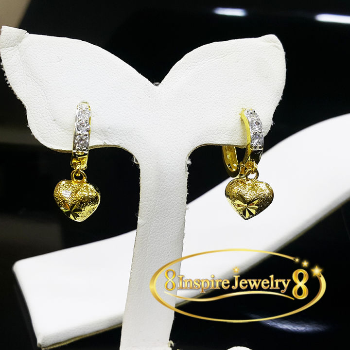 inspire-jewelry-ต่างหูห่วงล็อคฝังเพชรสวิส-ห้อยหัวใจตอกลาย-น่ารักมาก-งานแบบร้านทอง-หุ้มทองแท้-24k-100