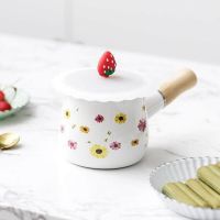 Enamel Milk Pan Mini Non-Stick Milkpot with Wooden Handle 10cm Coffee Warmer Butter Heating Cookware 550ml