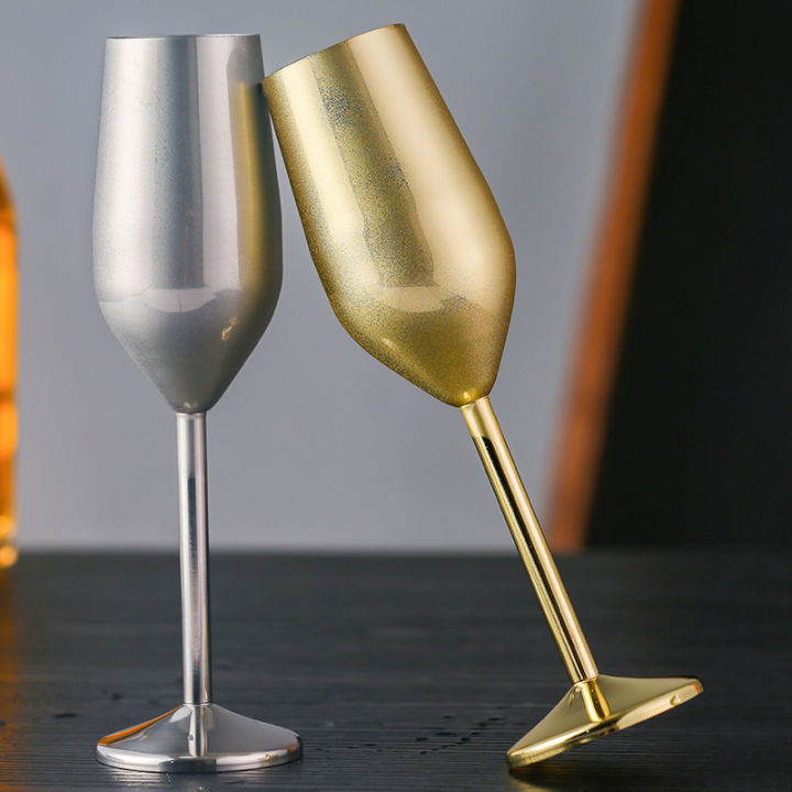 แก้วสแตนเลสความหรูหราแบบยุโรปแก้วแชมเปญสุดสร้างสรรค์แก้วค็อกเทลบาร์แก้วดอกทิวลิปสุดสร้างสรรค์