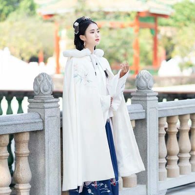 ผู้หญิงแฟชั่น Hanfu เสื้อคลุมแจ็คเก็ตบวกกำมะหยี่สไตล์จีนปักเสื้อคลุม