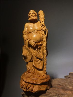 รูปปั้นแกะสลักไม้ Thuja ของจีน Master รูปปั้นพระเซนธรรมะหมวกเครื่องประดับตกแต่งบ้าน
