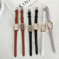 [Aishang watch industry]แฟชั่นย้อนยุคเรียบง่ายเก๋ควอตซ์สายหนังสี่เหลี่ยมผืนผ้าดูสบายๆย้อนยุคหรูหราสี่เหลี่ยมเล็กข้าวสาลีหูพิมพ์ผู้หญิงดู