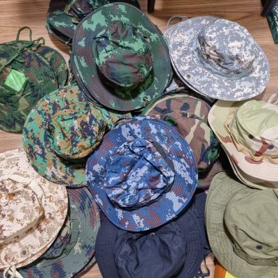 หมวกปีกกว้าง หมวกมีปีกมีใบ ลายพรางทหารและสีล้วน ของใหม่ ไซส์M-XL กดเข้ามาเลือกสีได้เลย