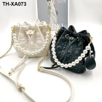 ◘ Embroidery bucket bag sweet fashionable diamond lattice female personality of the spring and autumn period new beads chain