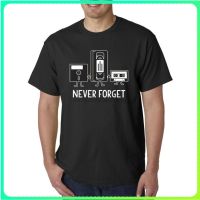 New Way 467 - เสื้อยืดลําลอง แขนสั้น คอกลม พิมพ์ลาย Floppy Disk VHS Tape Cassette Player Never Forget สําหรับผู้ชาย ผู้ห  HWEG