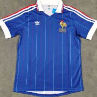 The French World Cup jersey platini buddy stone short-sleeved classic vintage 1982 home football suits เสื้อบอล เกรด player เสื้อแมนซิตี้ ชุดฟุตบอลผู้ชาย เสื้อบอล เสื้อบอลวินเทจ