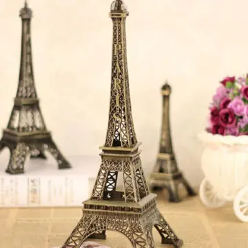 2023 New Paris Eiffel Tower Statue European Crafts Retro Model