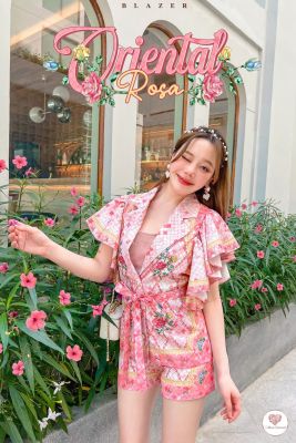 Oriental Rose  Blazerชุดเซ็ต 3 ชิ้น เสื้อชิ้นใน+เสื้อblazer+กางเกง พิมพ์ลายชมพูพีช ชุดไปคาเฟ่ ออกงาน สังสรรค์ดูดีมากก