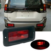 ซ้ายขวา Bemper Belakang เบรกสะท้อนแสงไฟท้ายไฟไฟตัดหมอก Mitsubishi Pajero MONTERO กีฬา1999-2008สำหรับรถยนต์