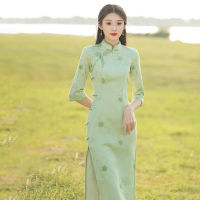 Cheongsam แขนยาว2022ปรับปรุงอารมณ์อ่อนเยาว์ระดับไฮเอนด์เย็บปักถักร้อยโบราณสีเขียวยาว