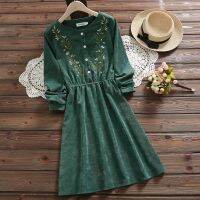 (ร้อน) Mori Girl Corduroy ปักลายดอกไม้มาใหม่แขนยาวสีเขียว Elegant Vintage Dress For Women