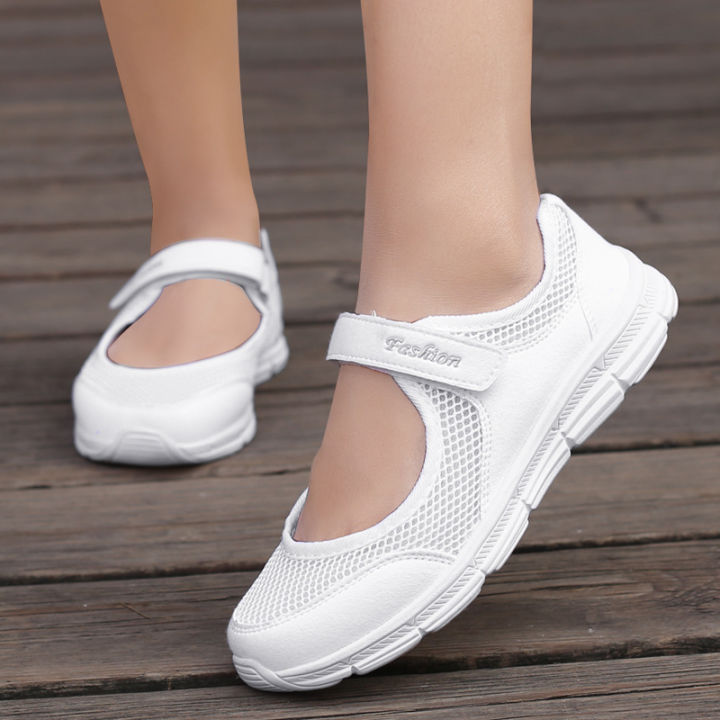 พื้นรองเท้ารองเท้าตาข่ายลำลองระบายอากาศได้ดีกันลื่นดูดซับแรงกระแทกสำหรับวิ่งเต้นเดิน