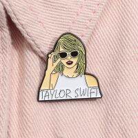 Taylor Swift เข็มกลัดเคลือบเพลง Lana Del Rey Temple of Heaven Diva Singer Lapel Pin Souvenir Tape MP English Text Backpack Badge Gift for Fans