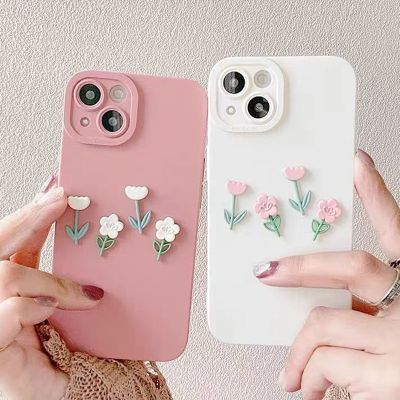 （cold noodles）   เกาหลีความงาม3D ดอกไม้สีชมพูกรณีโทรศัพท์สำหรับ iPhone 14 13 12 11Pro XS Max X XR 7 8บวก SE น่ารักดอกทิวลิปซิลิโคนอ่อนนุ่มปกหลัง