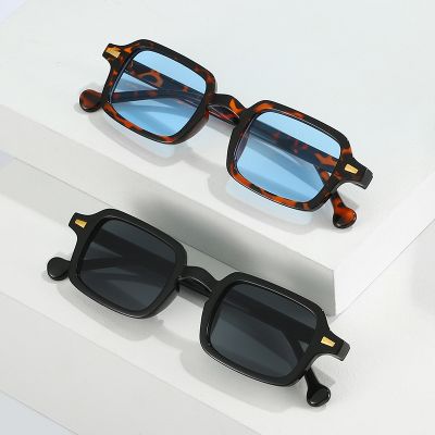 Emosnia 2022 Fashion Square Sunglasses Women New Retro Rivets Decoration Gradient Shades UV400 Men Leopard Blue Sun Glasses
