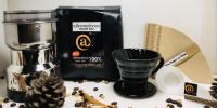 แก้วดริปเซรามิค สีดำเงา 1-2 ที่/ช้อนตวงกาแฟ/กระดาษกรอง/เครื่องบดกาแฟไฟฟ้า/เมล็ดกาแฟคั่วกลาง 500g.